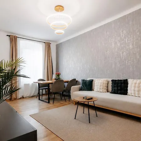 公寓 Repop Estate Near Old Town